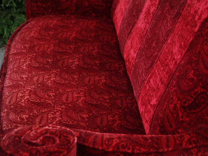 Bretz Sofa paisley