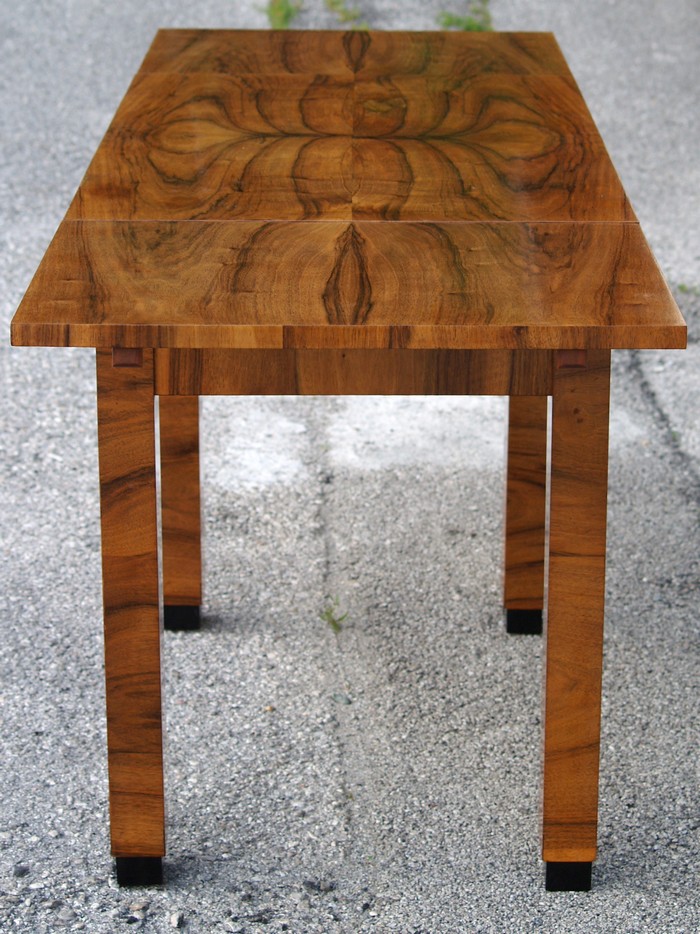 Salontisch restauriert