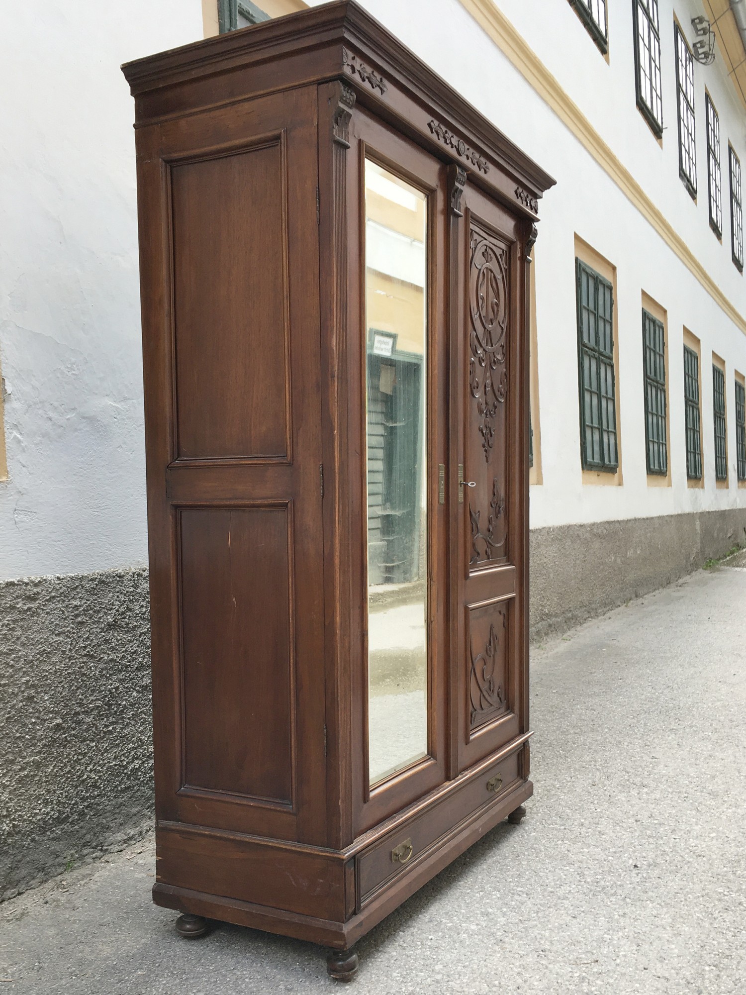 Kleiderschrank Spiegelschrank Schrank Kasten antik Jugendstil Garderobenschrank