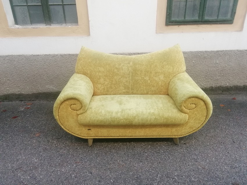 Sofa gelb Design klein Bretz Gaudi Designklassiker Loungemöbel