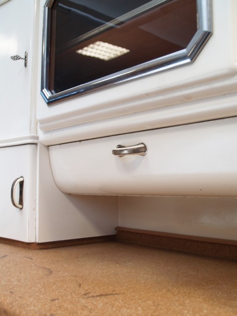 Küchenschrank Spaceage