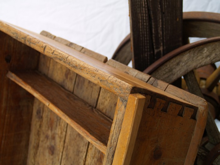 Bauernmöbel antik Weichholz Tellerregal Altholz Möbel Küche Vollholz