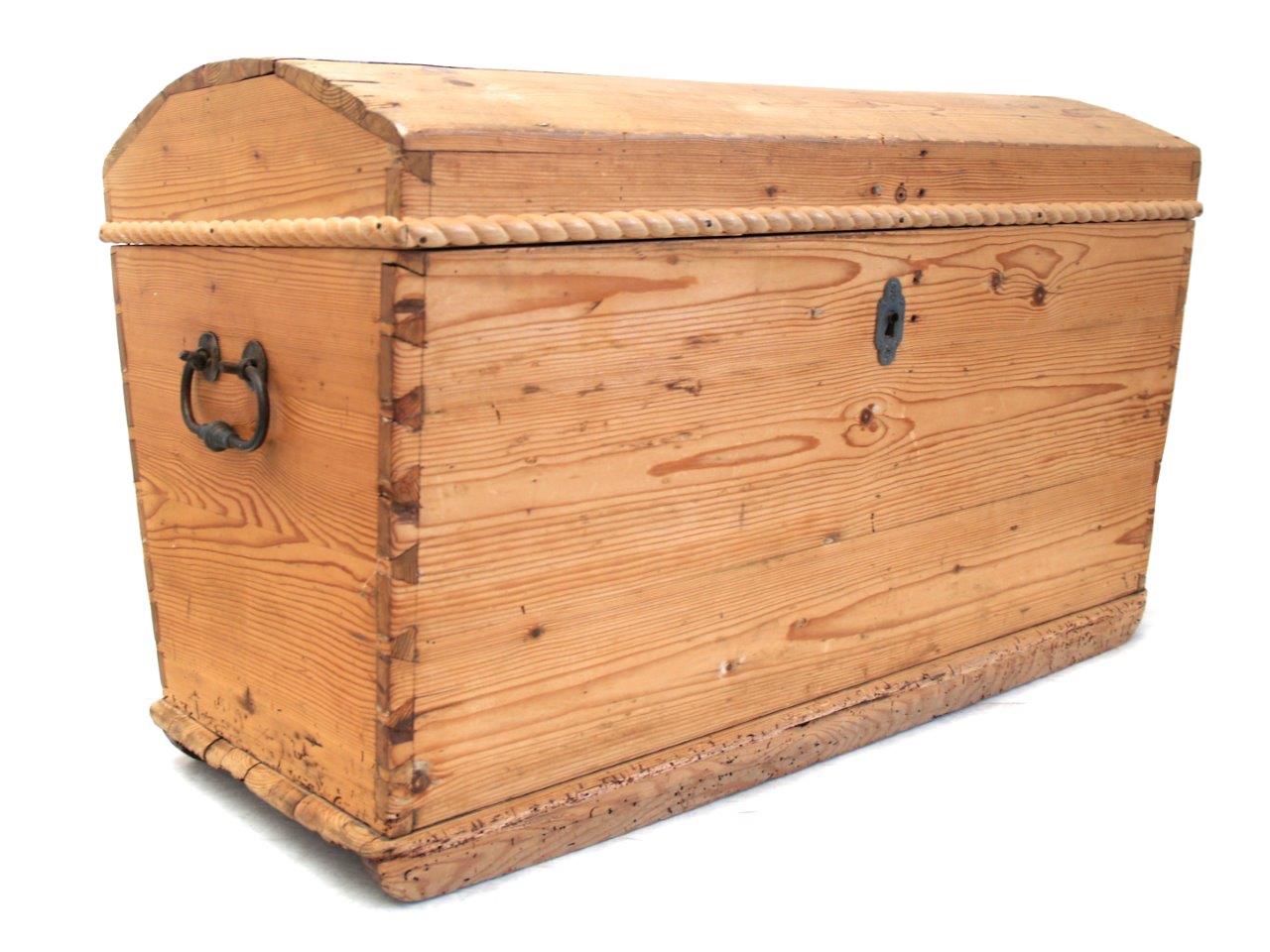 Bauerntruhe antik Naturholz 1840-1880 Massivholz Bauernmöbel Hotel Ladenausstattung