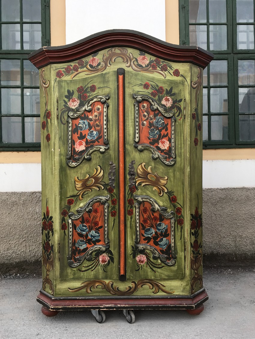 Bauernschrank Landhaus bemalt