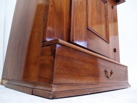 Kommode furniert antik