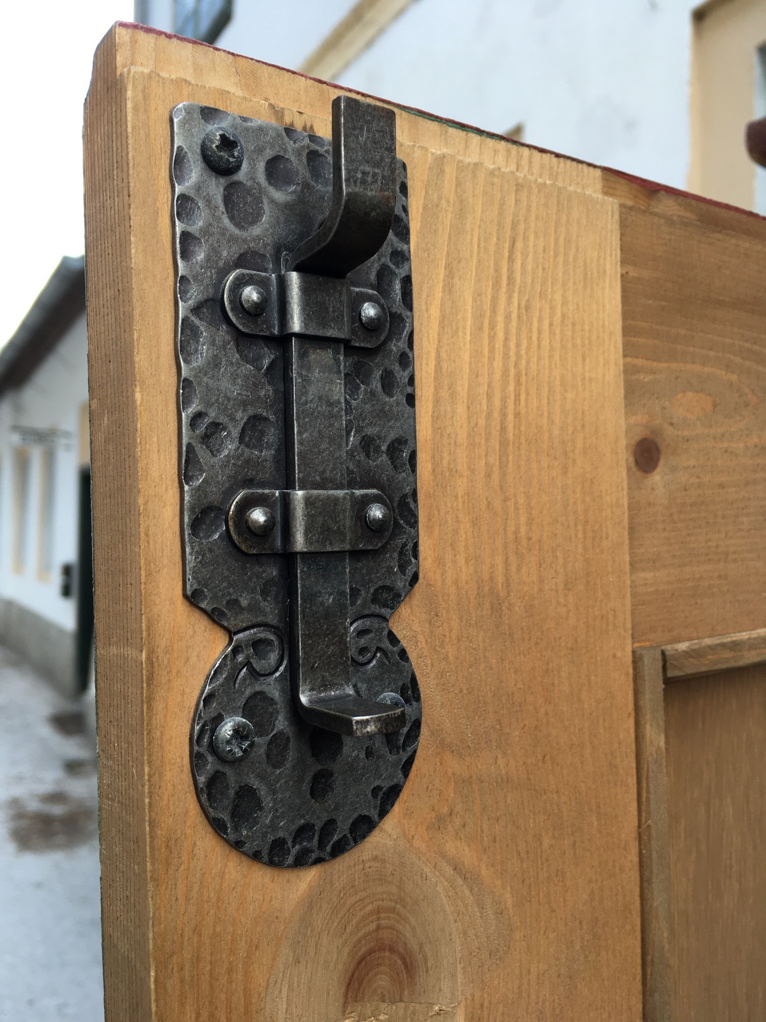 Bauernschrank Voglauer grün bemalt Anno 1808 Dielenschrank Landhausstil Möbel