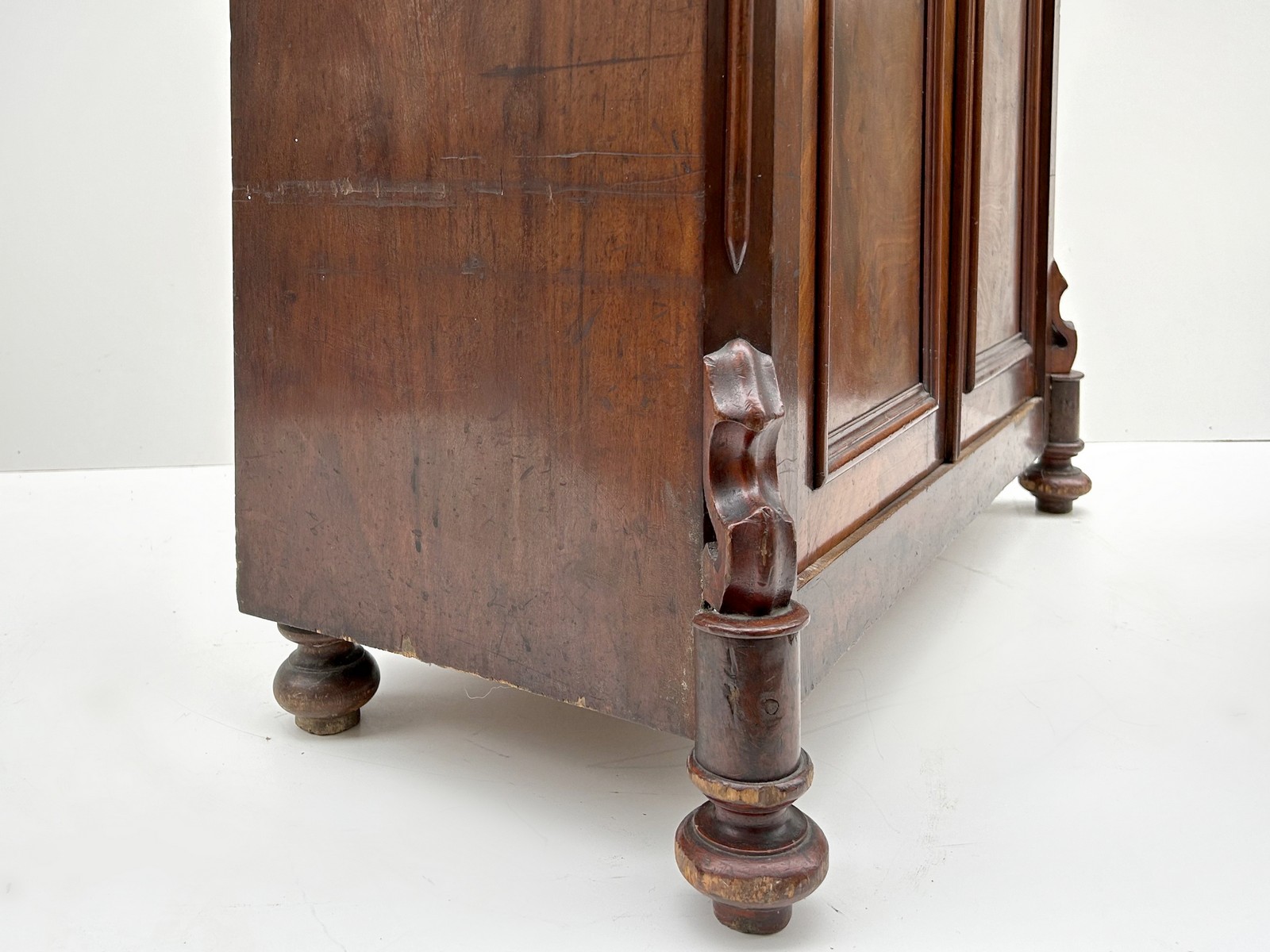 Spätbiedermeier Vertiko Halbschrank ca. 1860 mit Aufsatz antik