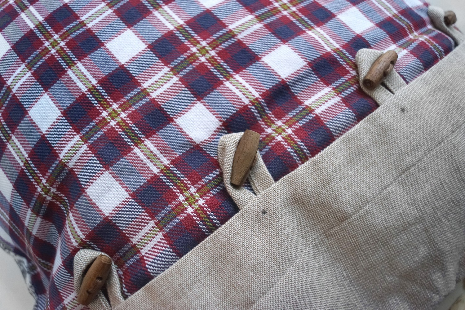 Polsterhülle Clayre & Eef Kissenhülle Leinen Kissen Landhausstil Karo Knopf