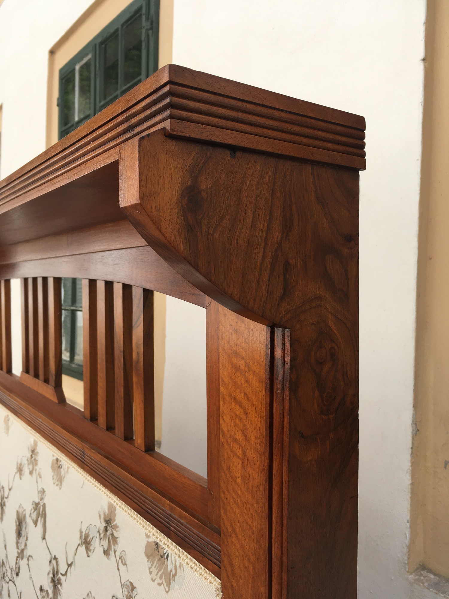 Antiquität Möbel Überbausofa Vollholz