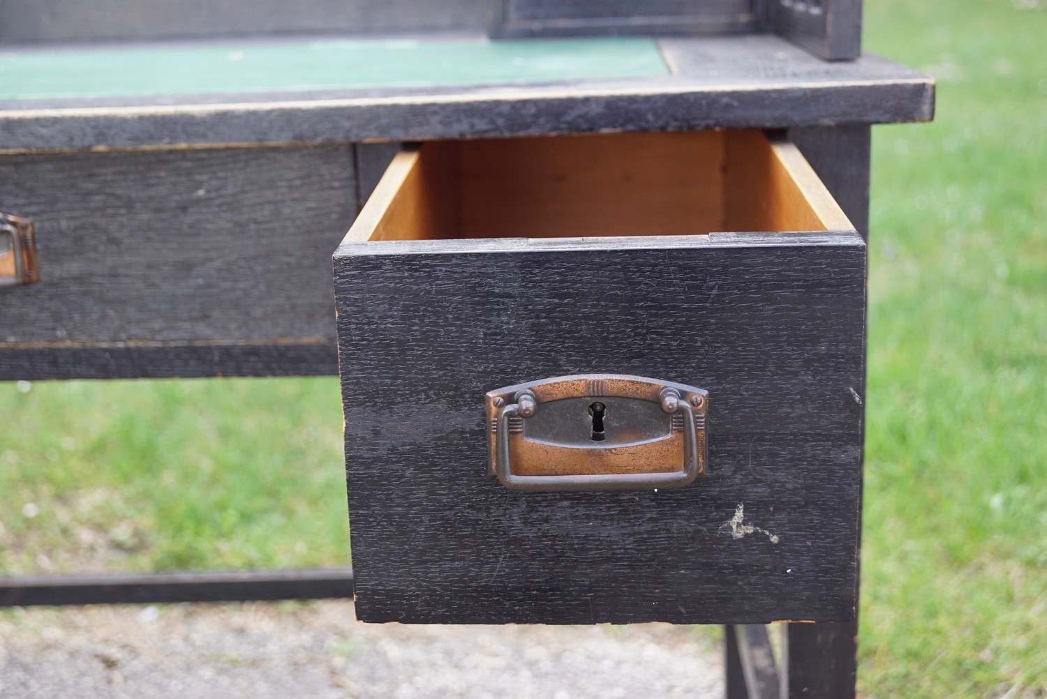 Schreibtisch antik schwarz