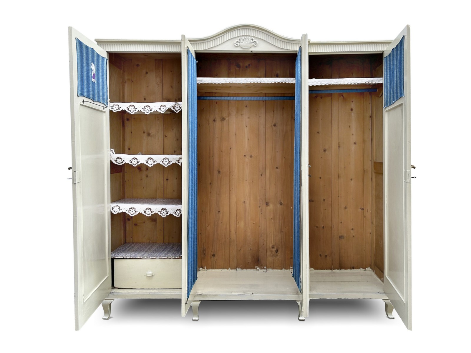 Garderobeschrank antik creme Vintage Möbel