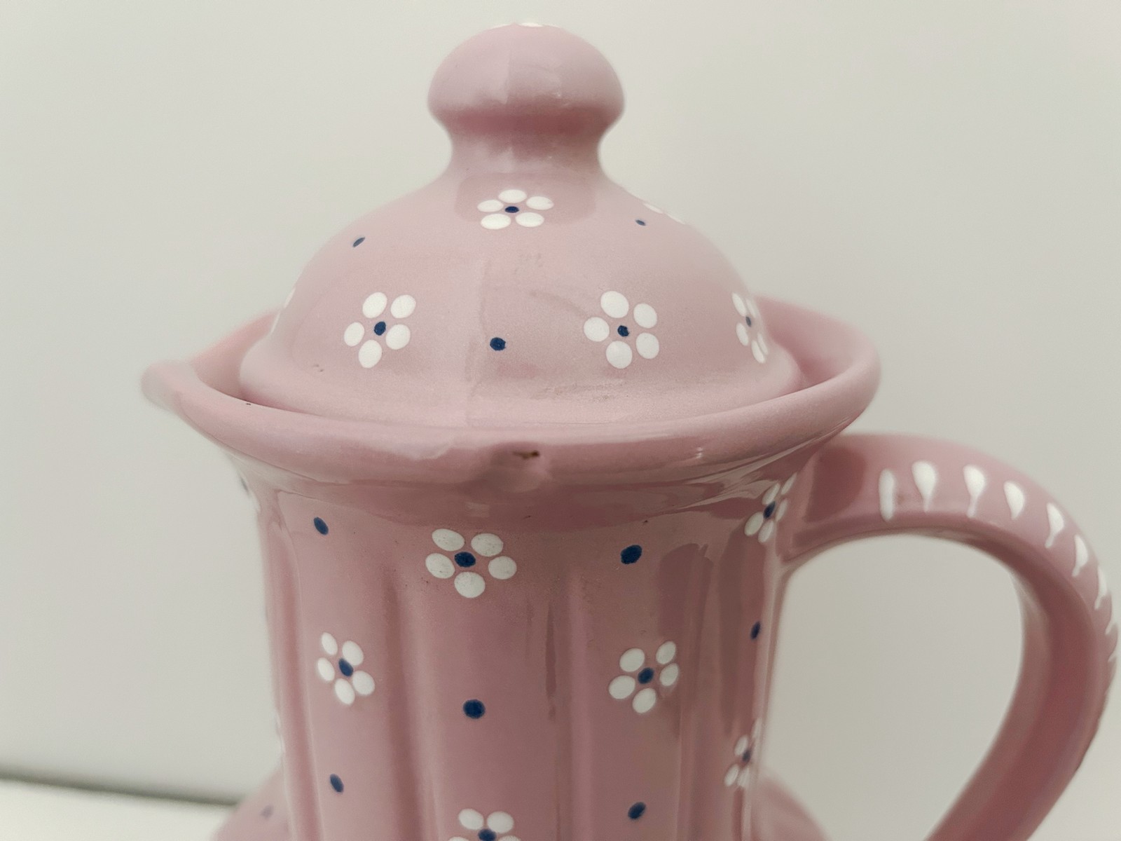 Gmundner Dirndl rosa barock Kaffeekanne