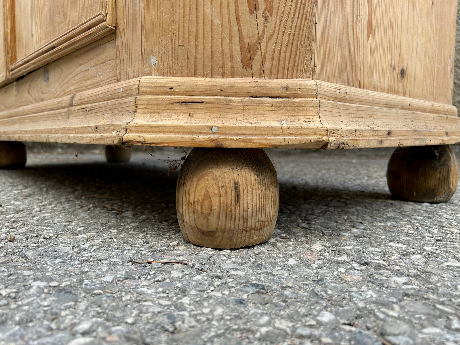 Bauernschrank Kasten Kleiderschrank Weichholz Massivholz alt antik 