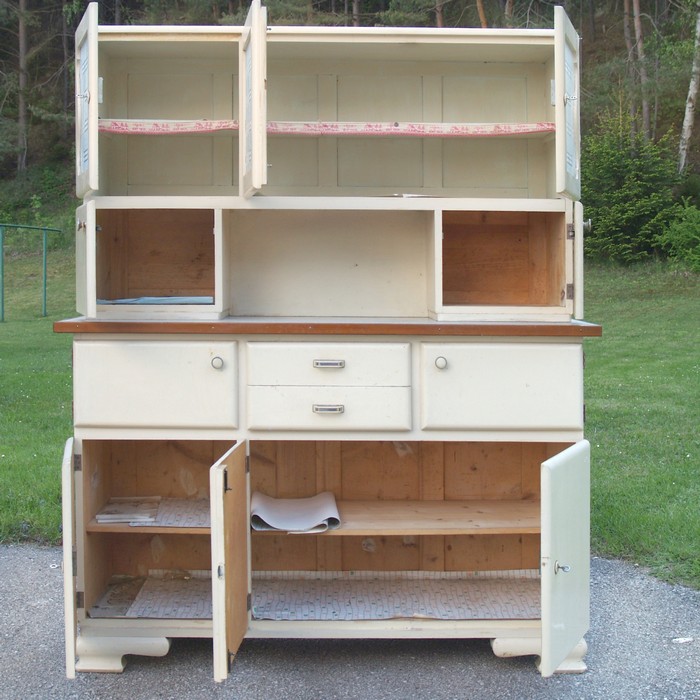 Kuechenschrank Vintage creme