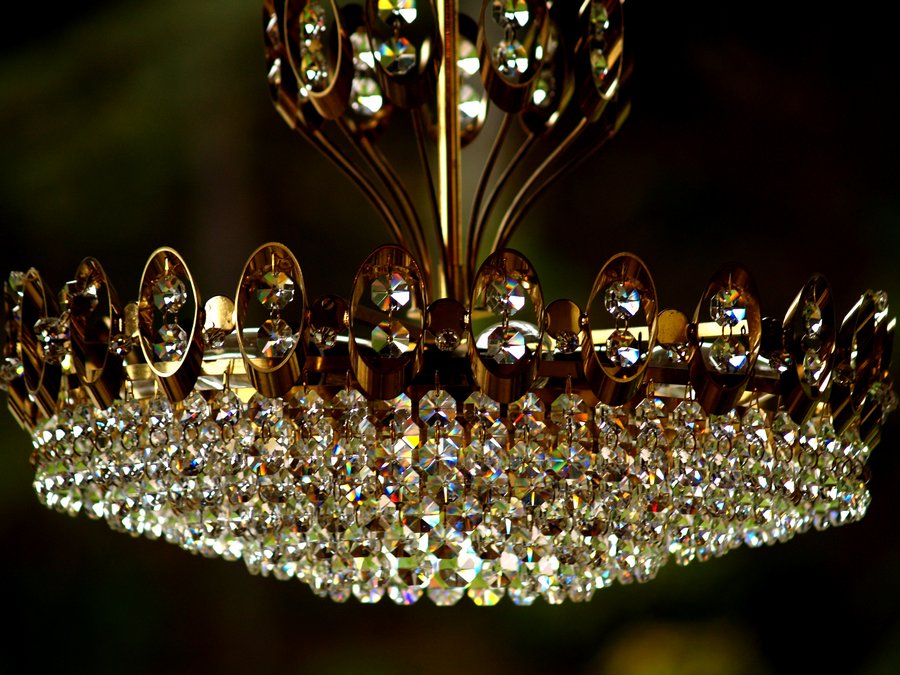 Bleikristall Leuchter golden