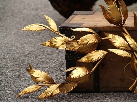 Vintage Wandlampe antik goldener Baum mit Blätter