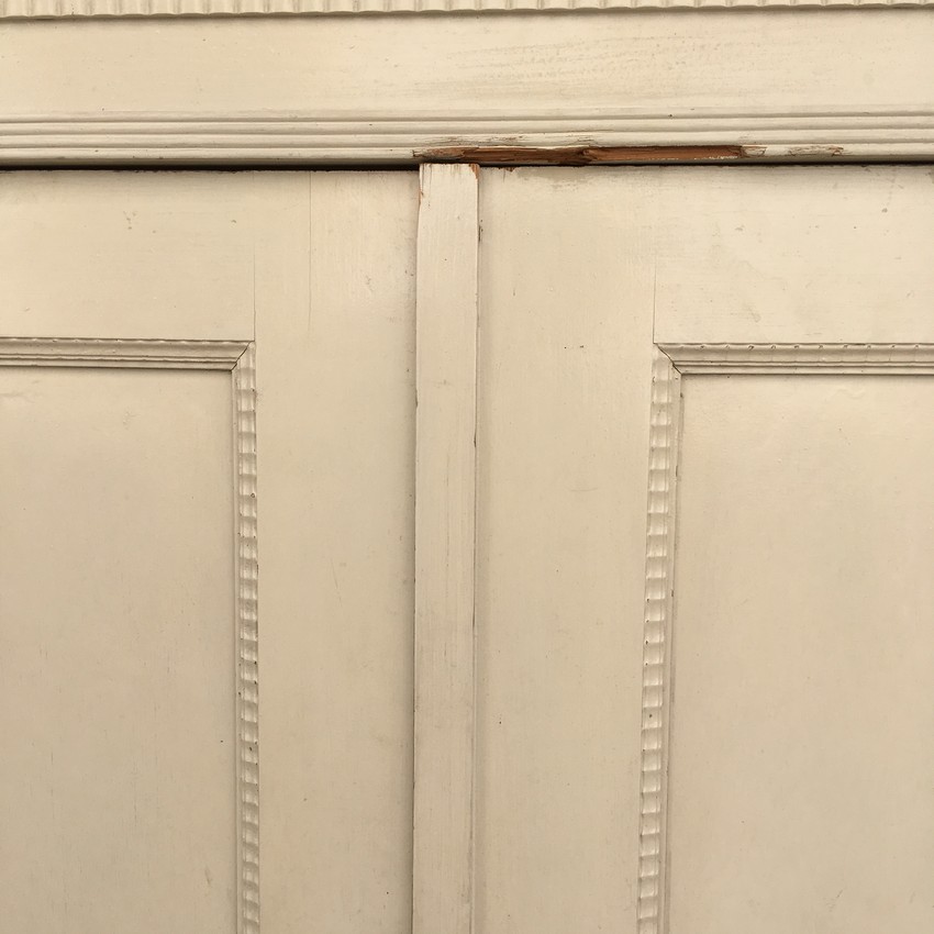 Kleiderschrank antik Vollholz