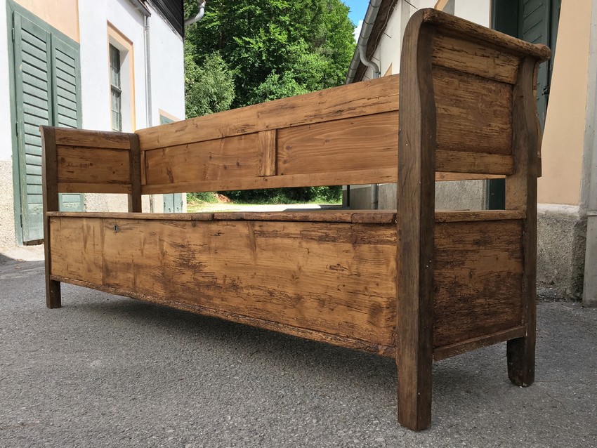 Truhensitzbank Landhaus