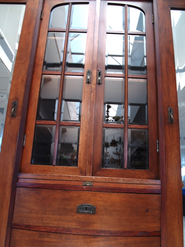 Jugendstil Schrank Vitrine