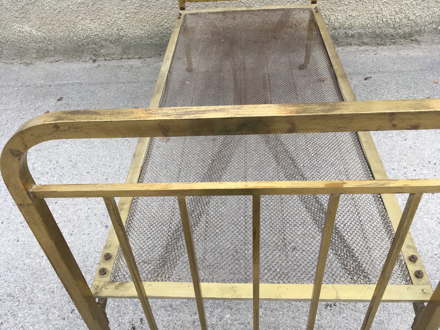 Messingbett antik Jugendstil Vintage golden Daybed