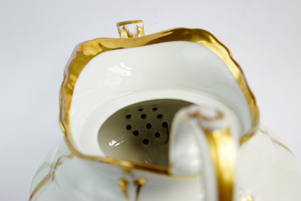 Biedermeier Teekanne Deckel Sieb Nahaufnahme