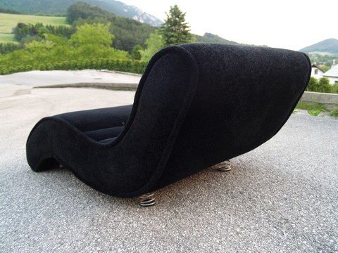 Bretz Sofa