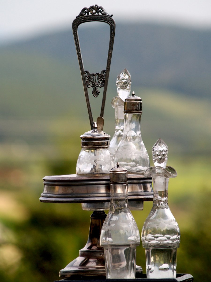 Menage Vintage