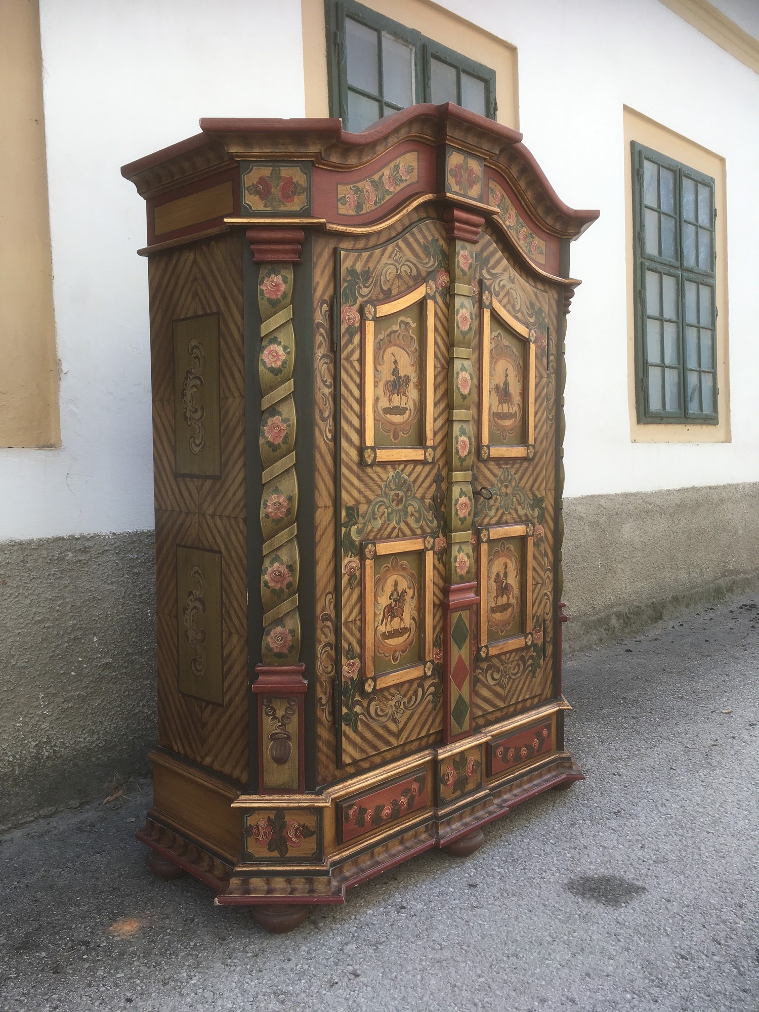 Bauernschrank Kleiderschrank Schrank handbemalt Bauernkasten Landhaus