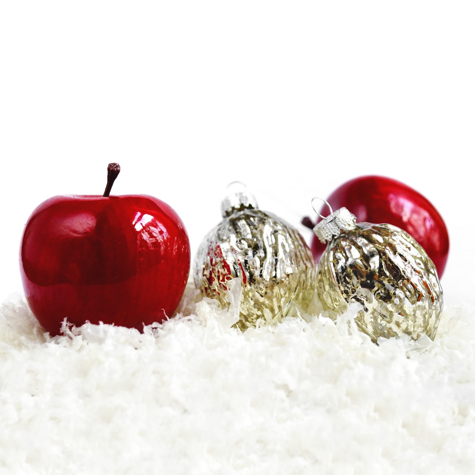 Christbaumkugel Glas mundgeblasen handgemacht lauscha Bauernweihnachtsbaum Nüsse