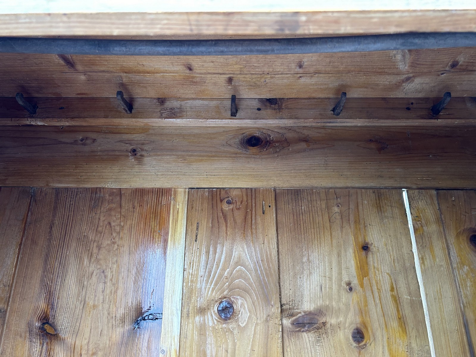 Schrank antiker Bauernschrank Original 18. 19. Jahrhundert Garderobeschrank