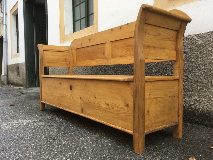 Kuechenbank mit Truhe antik