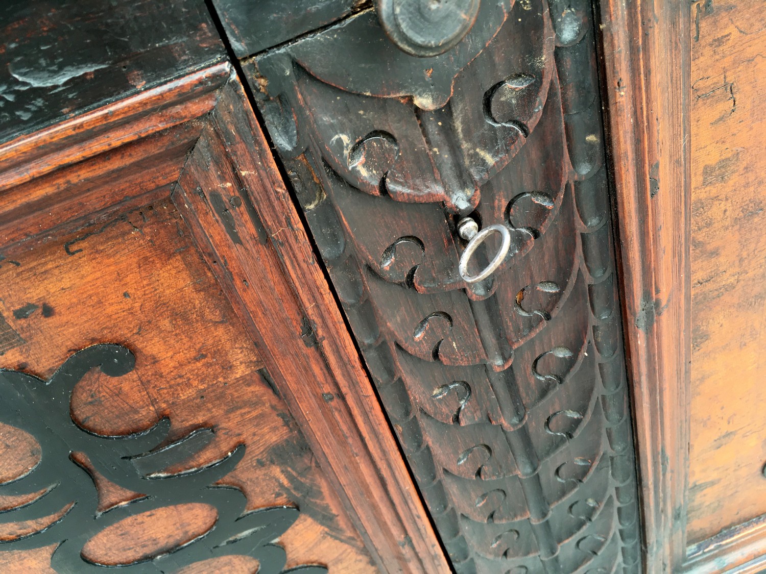 Herrschaftliche Truhe Kommode antik Zirbe massiv ca. 1700 - 1750 restauriert