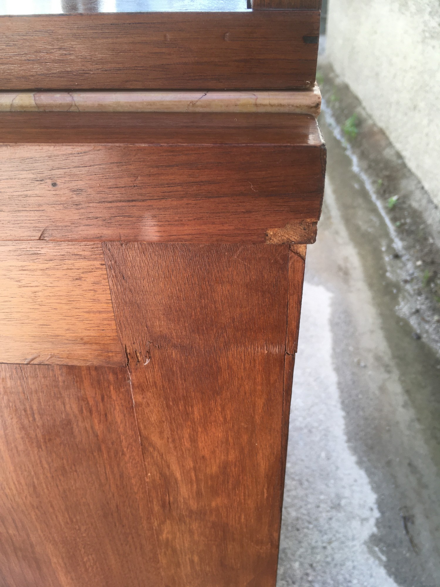 Jugendstil Schrank ArtNouveau secessionistisch Kredenz Vitrine antik Kirschen beschnitztJugendstil