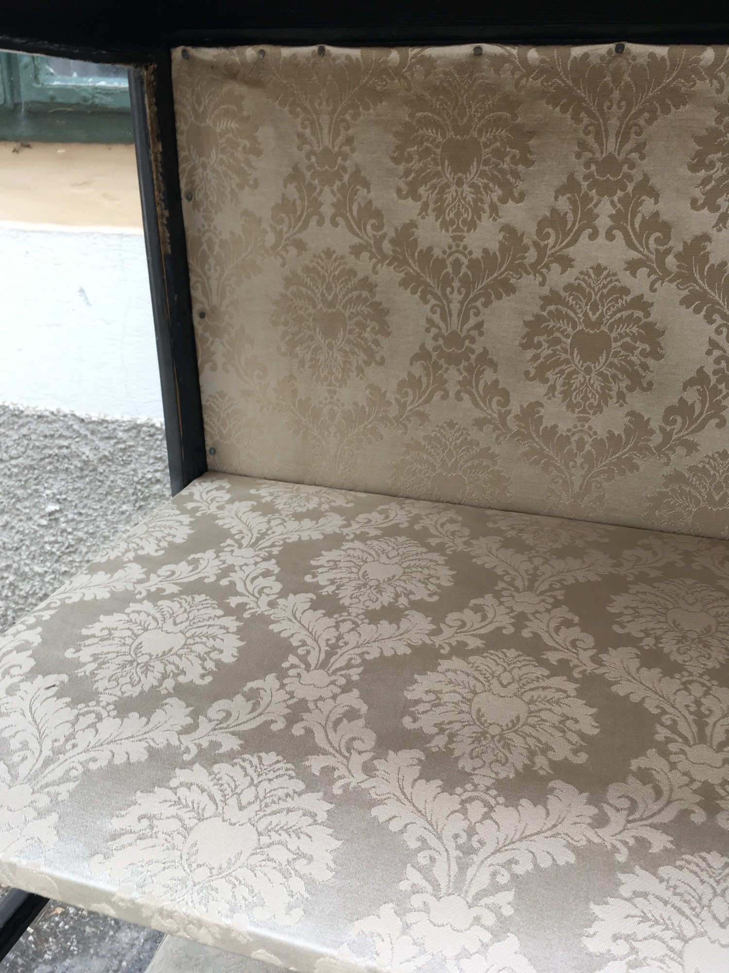 Antiker Schrank Vollholz Möbel Spiegel Tapeziert