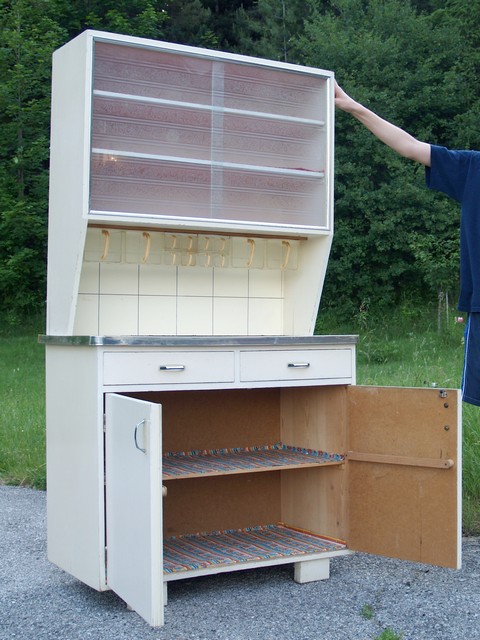 antiker Küchenschrank