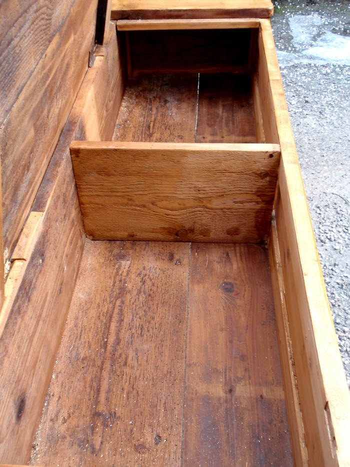 Kuechensitzbank antik