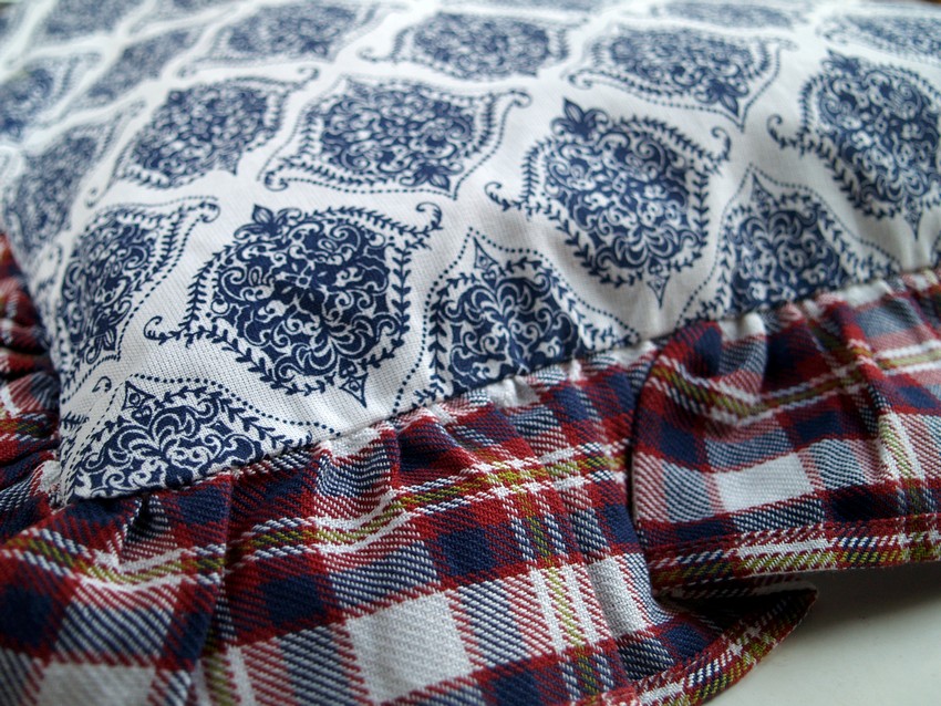 Stuhlkissenhülle Landhausstil Hirsch Leinen kariert rot Clayre Eef