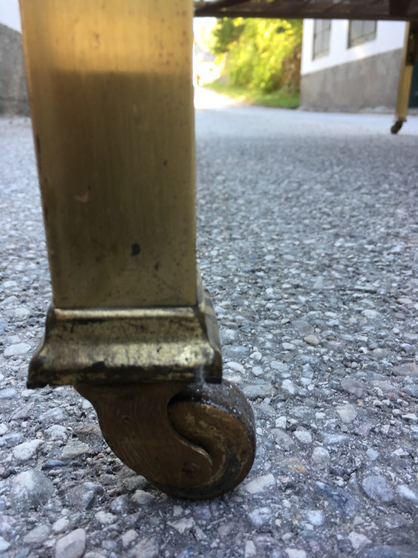 Messingbett Rollen