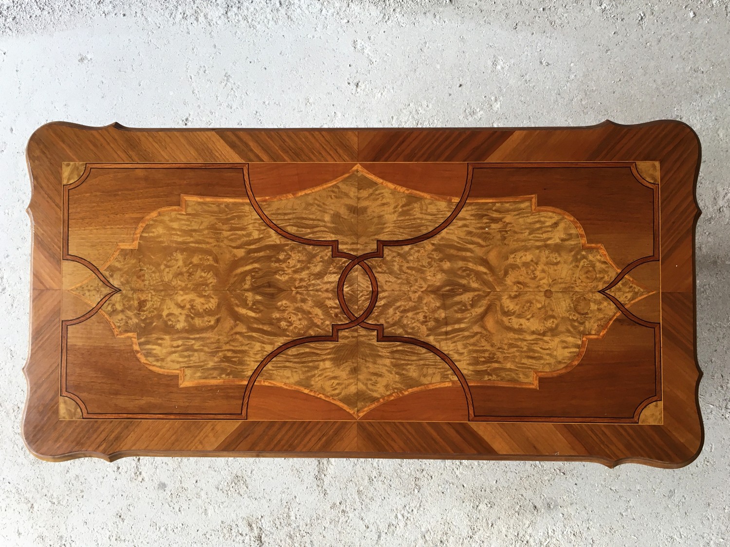 Salontisch Intarsien