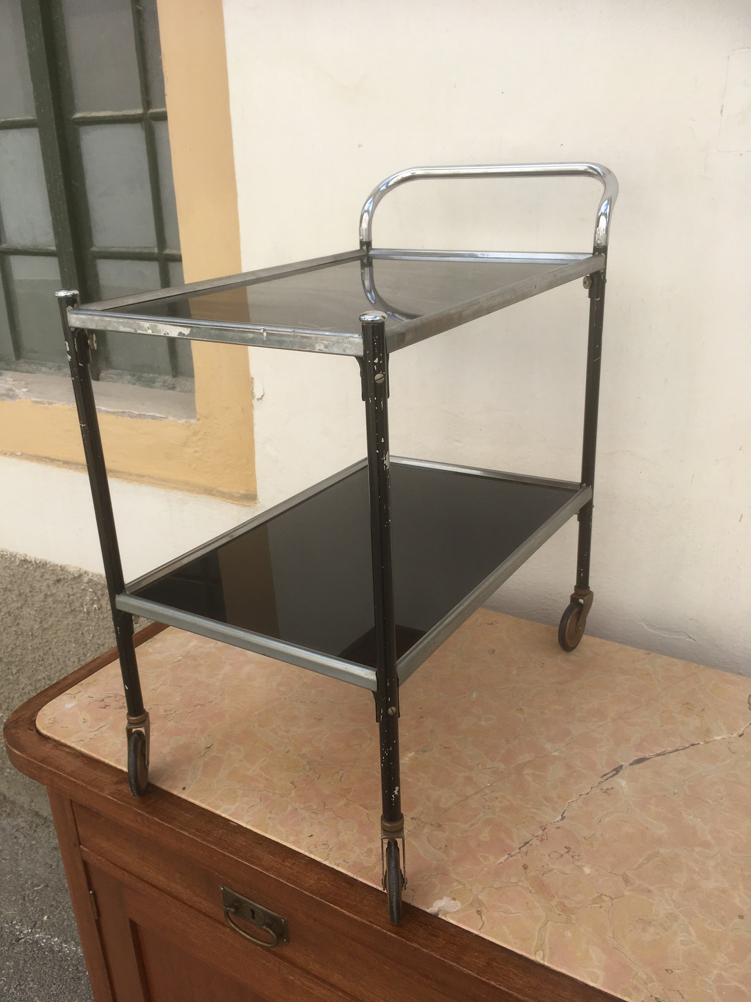 Servierwagen Vintage schwarz Serviertisch Chrom antiker Beistelltisch Bauhaus Industrialdesign