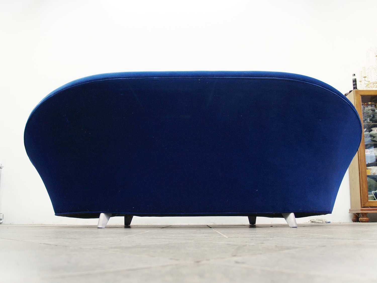 Bretz Sofa blau Ufo Pool Designklassiker groß