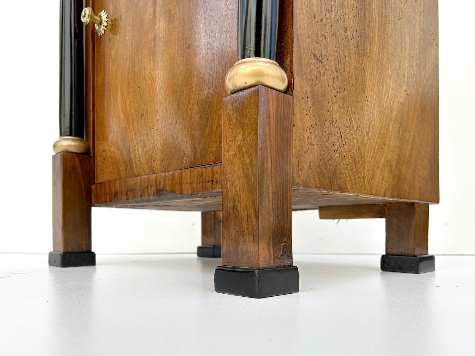 Antike Biedermeier Kommode Nachtschrank Nuss restauriert