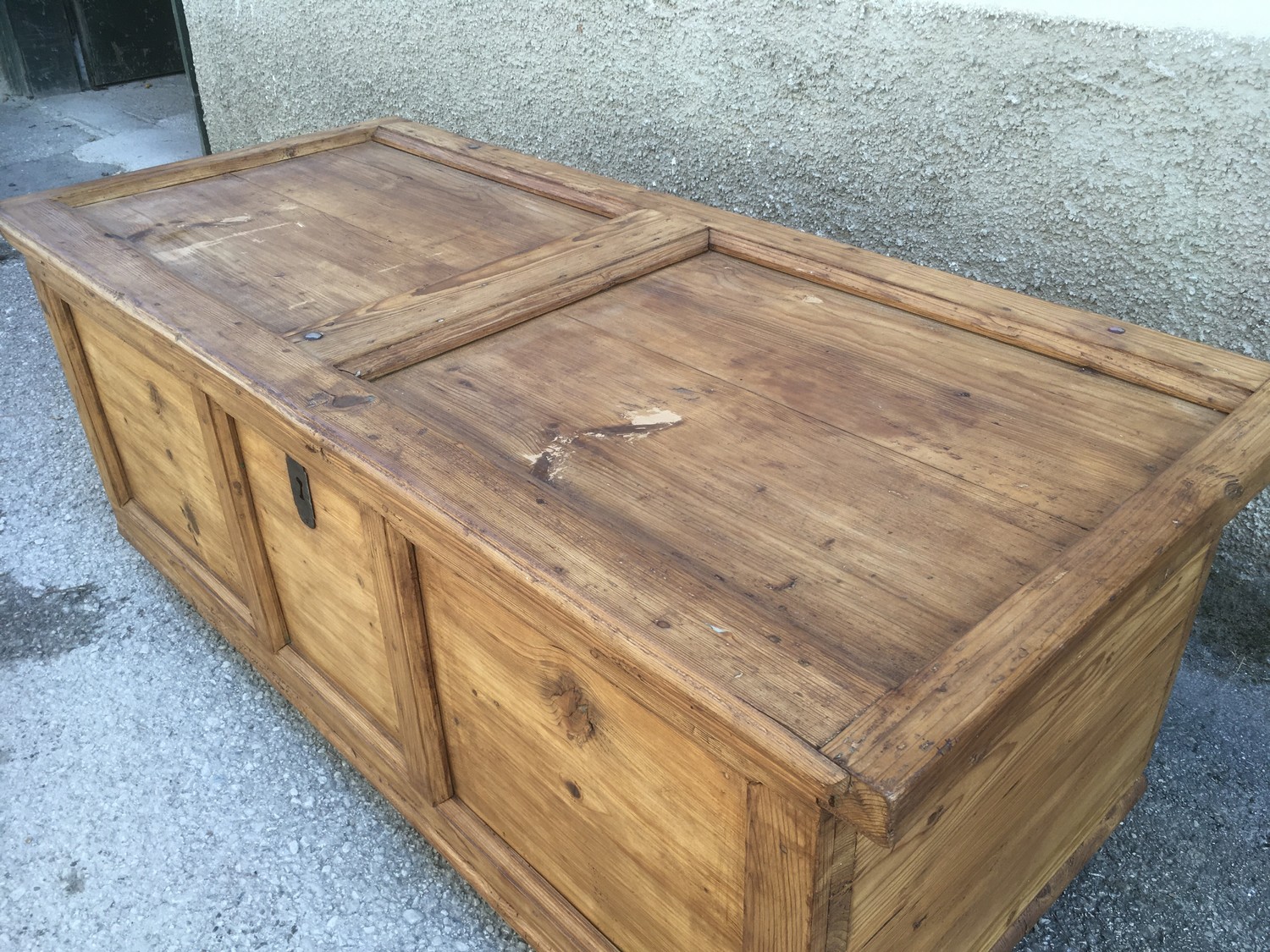 Truhe Landhaus Weichholz antik groß Flachdeckel Kiste groß