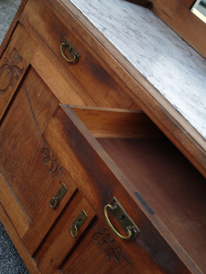 Jugendstil Schrank