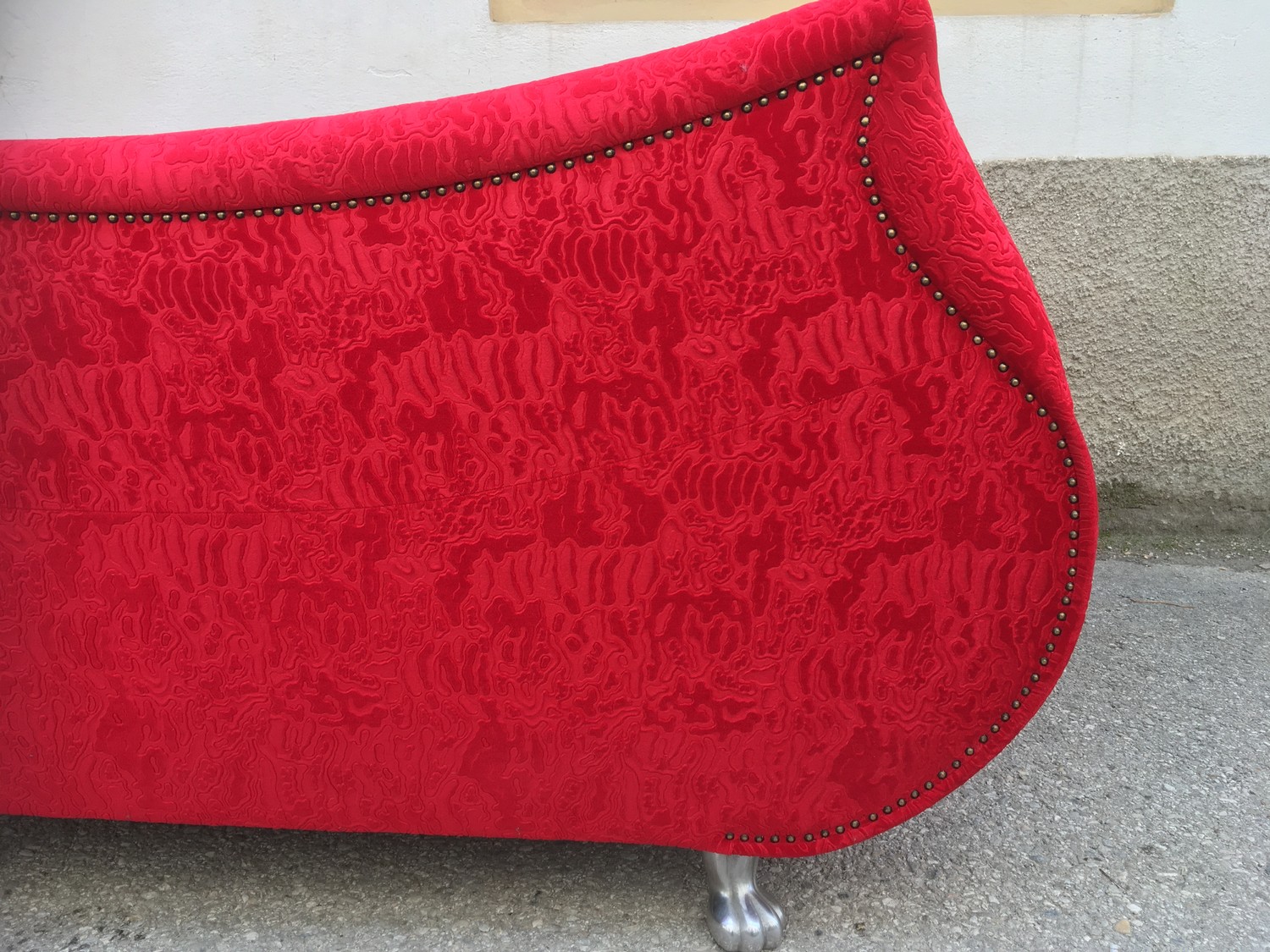 Bretz Sofa rot Gaudi Recamiere Löwentatzen silber gebraucht wie neu