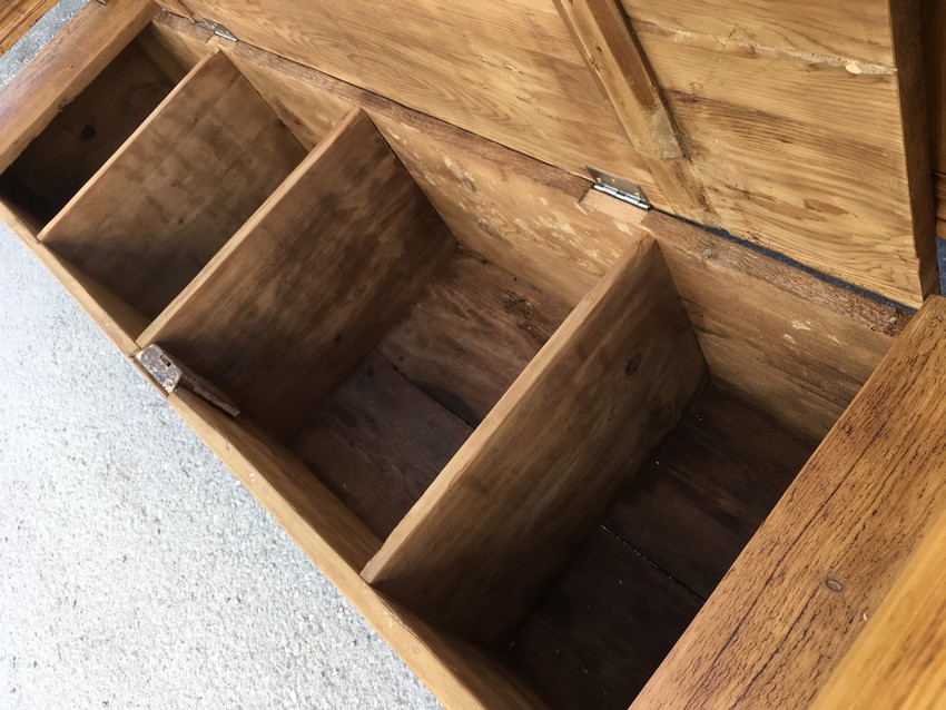 Kuechensitzbank Truhe