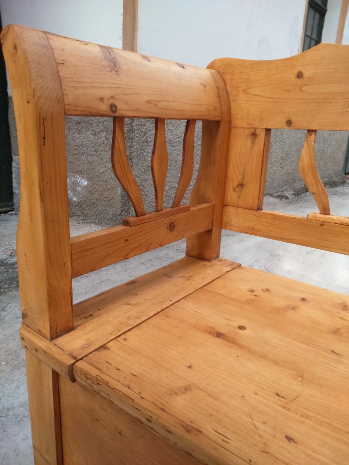 Sitztruhe Weichholz alt