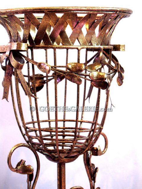 Shabby Chic Windlicht groß Metall golden Kerzenständer