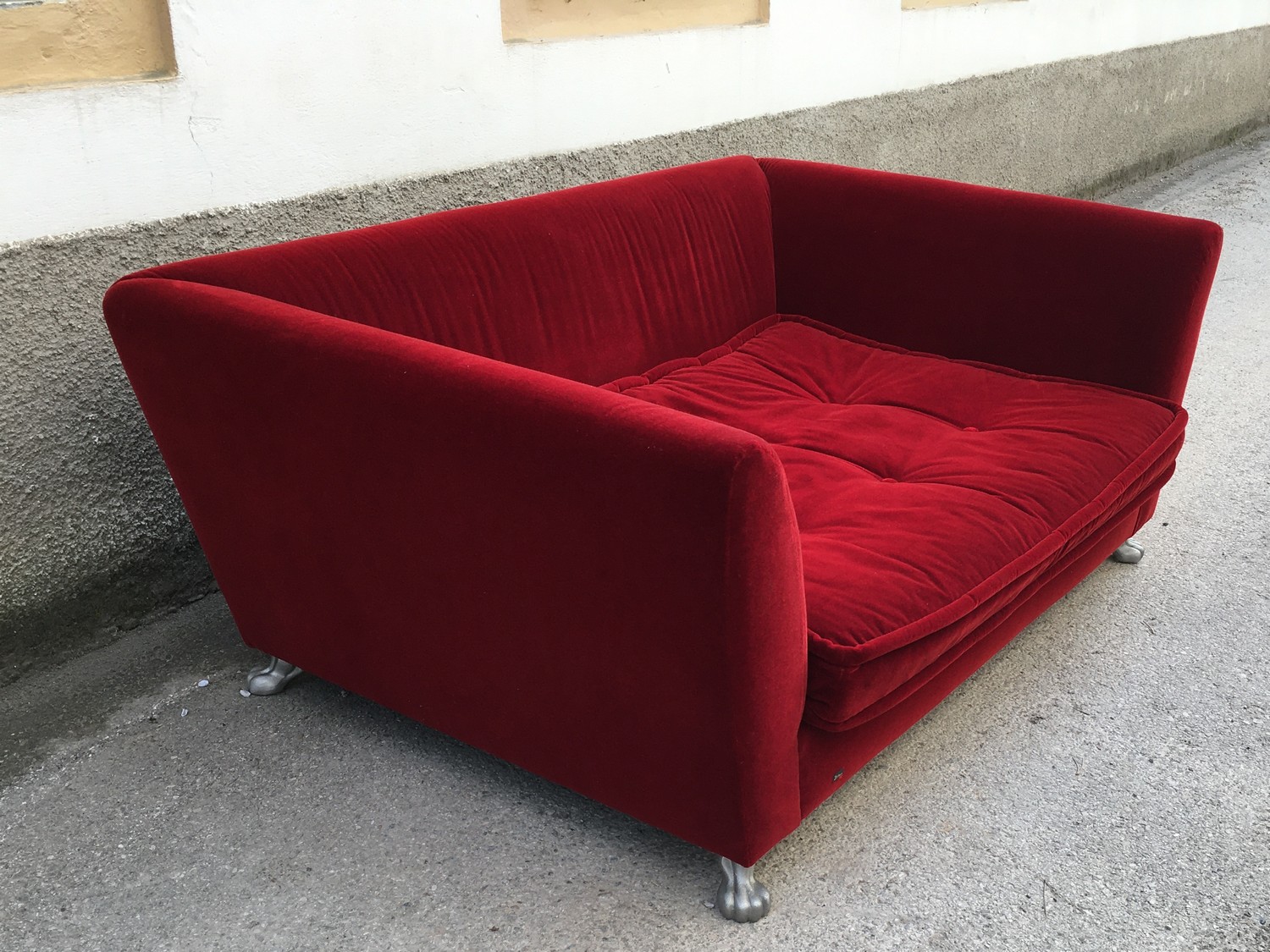 Bretz Sofa rot Mohair Monster Design Möbel