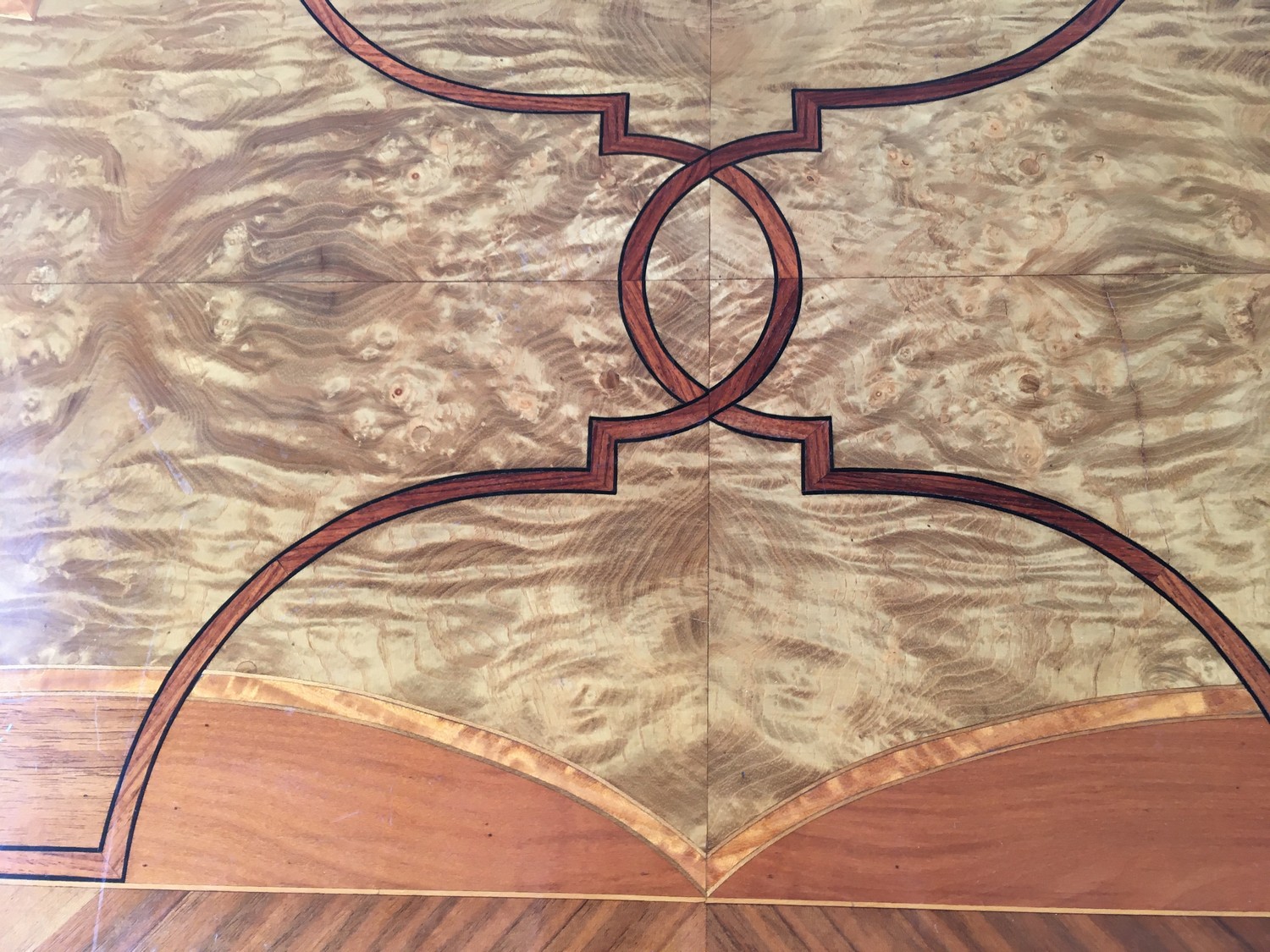 Salontisch Barockstil neuzeitlich